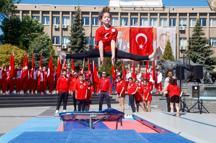 Uşak'ta 19 Mayıs coşkuyla kutlandı