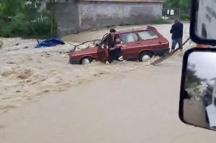 Bartın'da yağmur sonrası denizin rengi değişti (3)