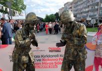Karagöz Kültür Sanat ve Kakava Festivali renkli görüntülerle başladı