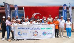 Kemer'de deniz dibi temizliği
