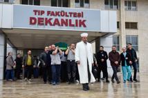 Beyin cerrahı Durmuş, görev yaptığı hastanede son yolculuğuna uğurlandı