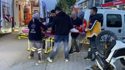 Bursa’da motosiklet, hafif ticari araca çarptı: 2 yaralı