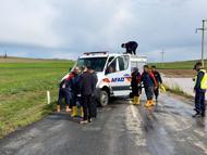 Kırşehir'de şiddetli sağanak; Tarım arazileri ve yollar göle döndü
