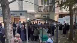 Bayram temizliği yaparken 2'nci katın penceresinden düşen kadın öldü (2)