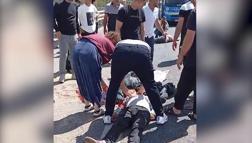 Kurbanlık koyun yüklü kamyonet devrildi: 1 ölü, 1 yaralı