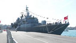 TCG Fatih, Sarayburnu Limanı'nda ziyarete açıldı