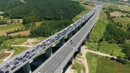 Kuzey Marmara Otoyolu’nun Kocaeli geçişinde bayram trafiği