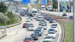 'Kilit kavşak' Kırıkkale'de bayram dönüşü trafiği