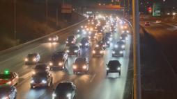 Bayram tatili dönüşü İstanbul girişinde trafik yoğunluğu
