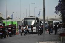 Buca Belediyesi'ne yönelik ‘yolsuzluk’ operasyonunda şüpheliler adliyede / Ek fotoğraflarr