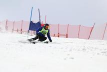 Erzurum Palandöken'de babaların kayak yarışı