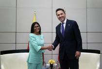 Bakan Bayraktar, Venezuela Geçici Devlet Başkanı Rodriguez ile görüştü