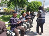 Bor polisi, emeklileri telefon dolandırıcılığına karşı bilgilendirdi