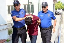 Dolmuşla duvara çarpan şoför, gece sevgilisiyle tartıştığı için uykusuz kalmış
