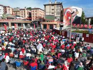 Rize’de dev ekranda milli maç heyecanı