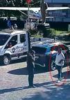 Dinar ilçesinde Başkan Topçu'nun aracının yanında bıçakla fark edildi; o anlar kamerada