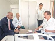 Bakan Ersoy'dan hastanede tedavi gören İbrahim Tatlıses'e ziyaret