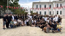 Türkiye Şampiyonu olan halk oyunları ekibi, Tekirdağ’da coşkuyla karşılandı
