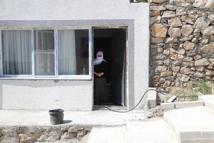 Engelli kızı için merdiven rampa talebi nedeniyle komşusunun saldırısına uğramıştı; isteği yerine getirildi