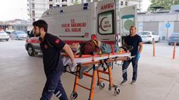 İnegöl'de kiraz ağacından düşen kadın yaralandı