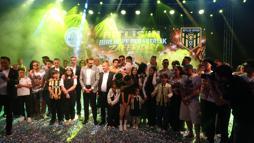 Bitlis Spor şampiyonluğu taraftarlarıyla kutladı