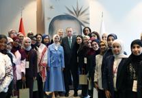 Cumhurbaşkanı Erdoğan, 'Genç Müslüman Kadınlar Liderlik Programı' katılımcıları ile görüştü