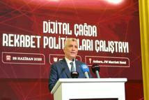 Bakan Bolat: Türkiye'de yapay zeka pazarının 1,3 milyar dolara ulaşması bekleniyor