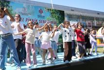 Vakıflar Genel Müdürlüğü, 100 öğrenci ve ailelerini piknik programında bir araya getirdi