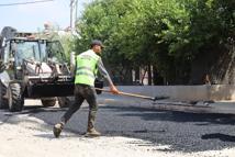 Toroslar’da asfalt çalışmaları sürüyor