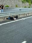 Bariyere çarpan motosikletin sürücüsü öldü