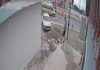 Minibüsün ata çarpması kamerada