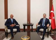 Bakan Fidan, ABD Büyükelçisi Barrack'ı kabul etti