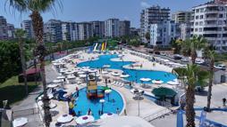 Mezitli Belediyesi su parkı yaz sezonunu açtı