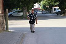 Serebral palsili Mahmut, her gün 1,5 kilometre mesafedeki camiye gidip geliyor