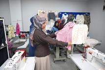 Kursiyer kadınlar el emeklerini sergiledi
