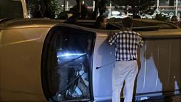Kayseri’de yan yatan hafif ticari aracının içine girip 1 saat eşya topladı