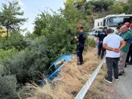Otomobil şarampolde düştü, sürücü hafif yaralandı