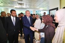 Cumhurbaşkanı Erdoğan, AK Parti İstanbul İl Başkanlığı'nı ziyaret etti