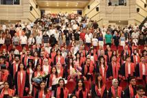 ERÜ Edebiyat Fakültesi’nde mezuniyet coşkusu