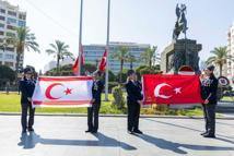 20 Temmuz Barış ve Özgürlük Bayramı İzmir’de törenle kutlandı