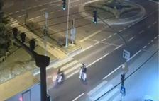 İki motosikletin çarpıştığı kaza kamerada; 3 yaralı