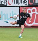 Beşiktaş’ta Trossard takımla ilk antrenmanına çıktı