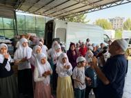 Kur’an kursu öğrencilerinden esnafa teşekkür ziyareti