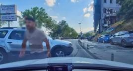 Eyüpsultan'da trafikte tartıştığı sürücünün önünü kesti: 'Canım burnumda, kafanı keserim'