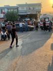 Otomobil ve hafif ticari araçla çarpışan motosikletin sürücüsü öldü; kaza anı kamerada