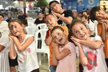 Kepez'de mahalle buluşmaları çocukların yüzünü güldürüyor
