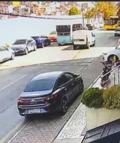 Kağıthane’de sollama yapan yolcu minibüsünün İETT otobüsüyle çarpıştığı kaza kamerada: 3 yaralı
