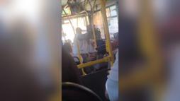 Halk otobüsünde yumruklu kavga kamerada