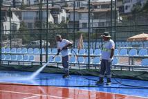 Kuşadası Tenis Kulübü'nde temizlik çalışması