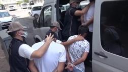 ‘Uyuşturucu ve fuhuşla mücadele’ adı altında 2 kişiyi darbeden 6 şüpheliden 3’ü tutuklandı